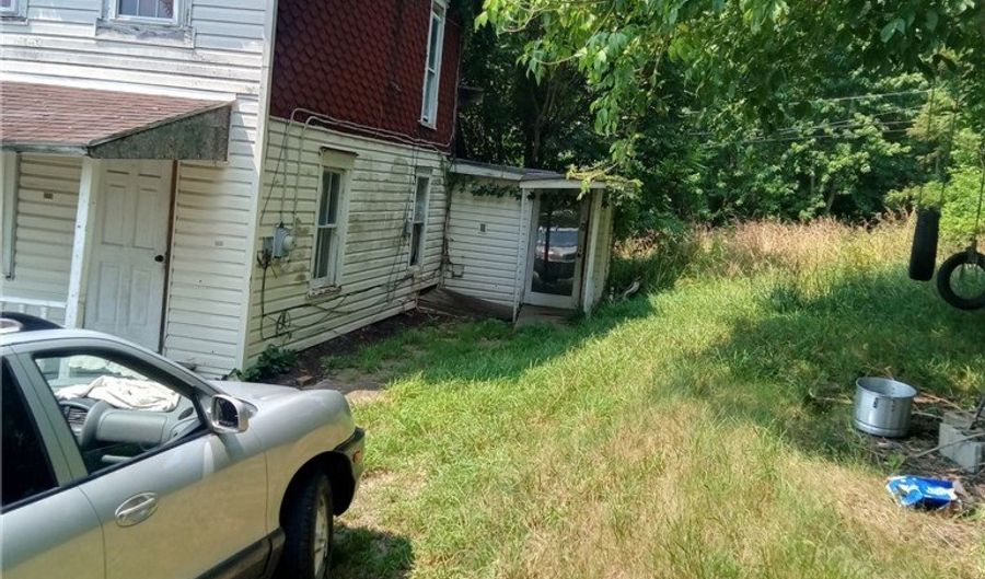 306 1st St, Adah, PA 15410 - 2 Beds, 0 Bath