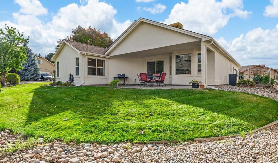 18 Willow Creek Ct, Battlement Mesa, CO 81635 - 3 Beds, 2 Bath