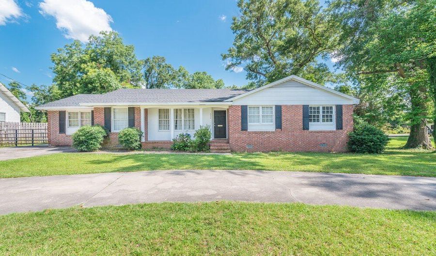 436 Main St, Barnwell, SC 29829 - 3 Beds, 2 Bath
