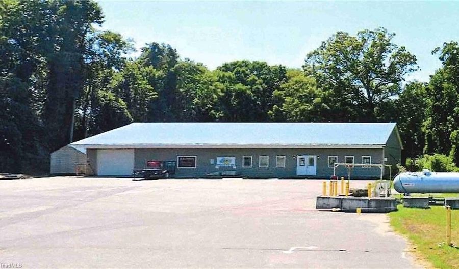 1713 N Fayetteville St, Asheboro, NC 27203 - 0 Beds, 0 Bath