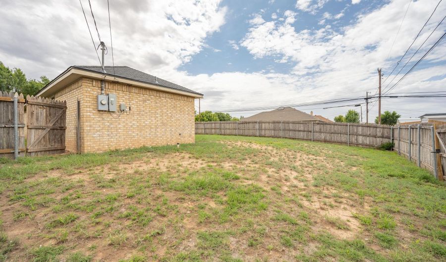 3818 S WILLIAMS St, Amarillo, TX 79118 - 3 Beds, 2 Bath