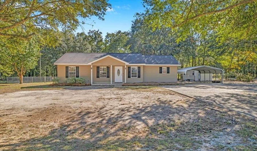 1602 Belcher Ln, Bainbridge, GA 39817 - 4 Beds, 3 Bath