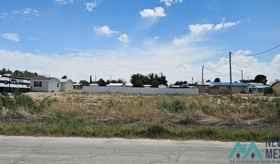 E of 111 Russell Street, Carlsbad, NM 88220 - 0 Beds, 0 Bath