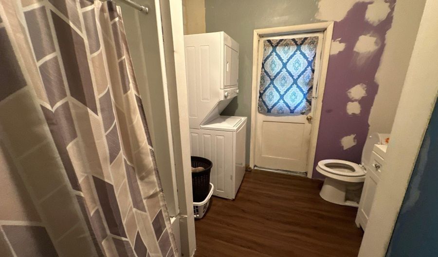 1104 W Center St, Beebe, AR 72012 - 4 Beds, 2 Bath