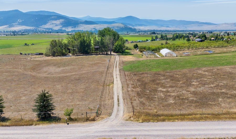 69871 Martz Dr, Arlee, MT 59821 - 3 Beds, 3 Bath