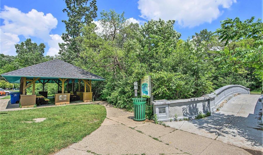 1249 Island Dr 101, Ann Arbor, MI 48105 - 2 Beds, 1 Bath