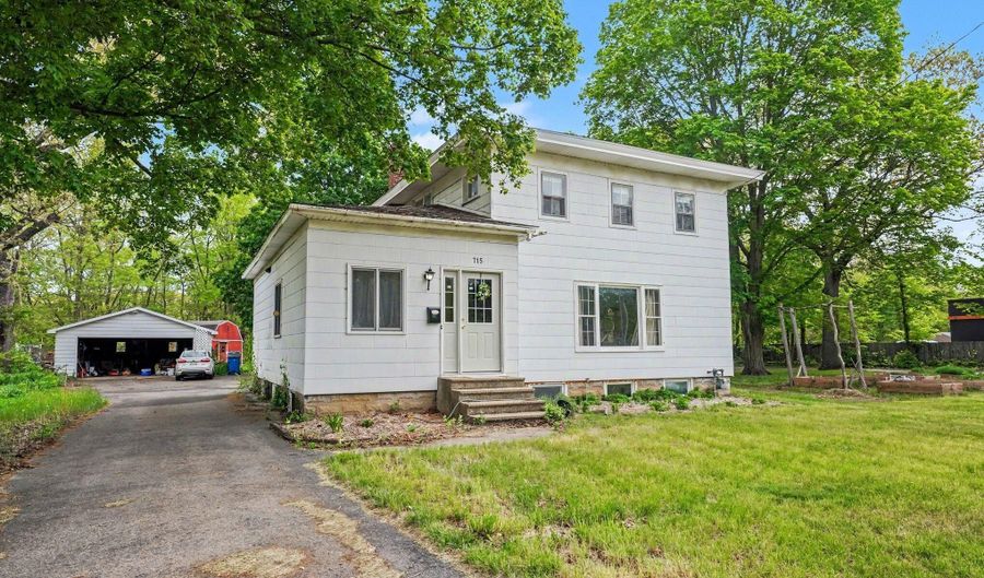 715 Marshall St, Allegan, MI 49010 - 4 Beds, 1 Bath