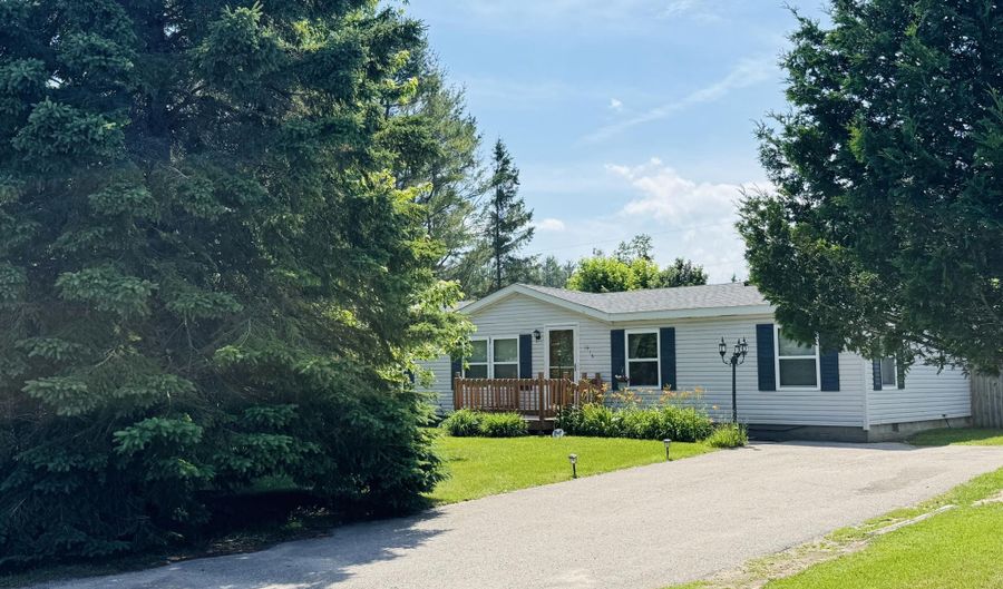 1315 Sheridan Dr, Alpena, MI 49707 - 3 Beds, 2 Bath