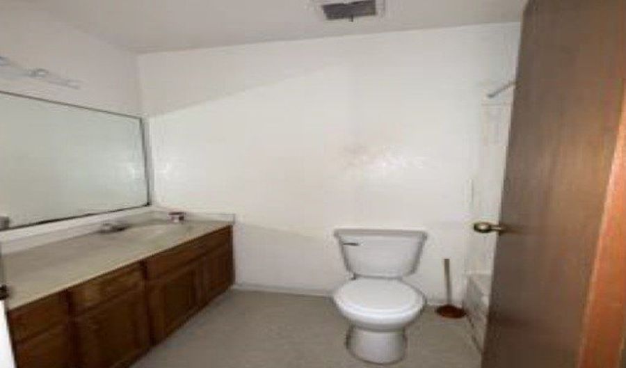 46-78 Emepela Pl K104, Kaneohe, HI 96744 - 4 Beds, 2 Bath