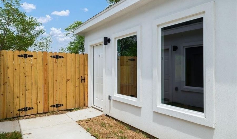 416 E Acacia St 2, Alamo, TX 78516 - 2 Beds, 2 Bath