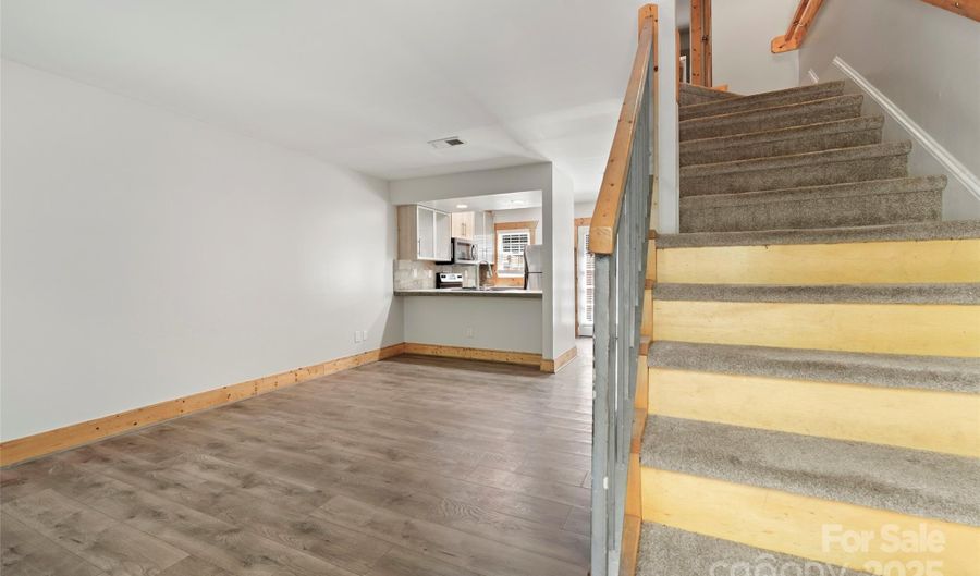 636 Chipley Ave 6, Charlotte, NC 28205 - 2 Beds, 2 Bath