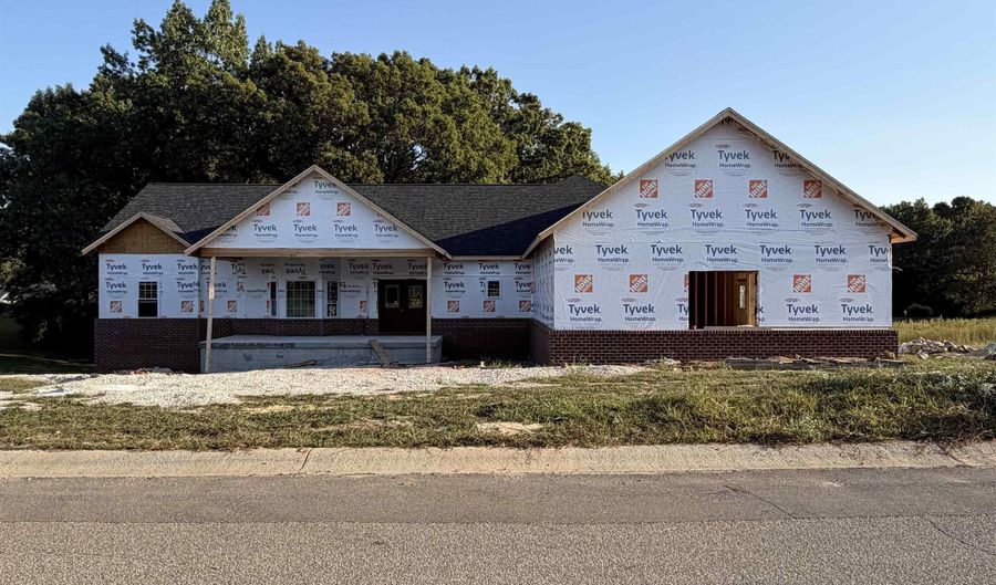 107 Stone Crest Dr, Bedford, IN 47421 - 4 Beds, 4 Bath