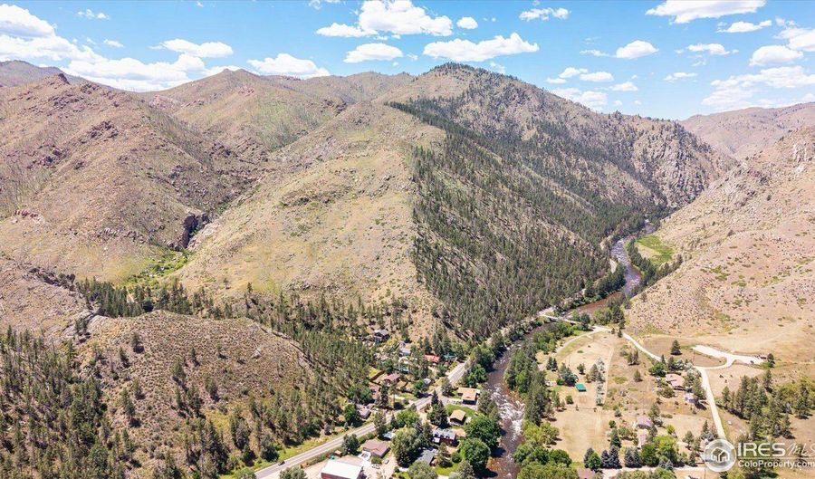 200 Falls Creek Dr, Bellvue, CO 80512 - 3 Beds, 2 Bath