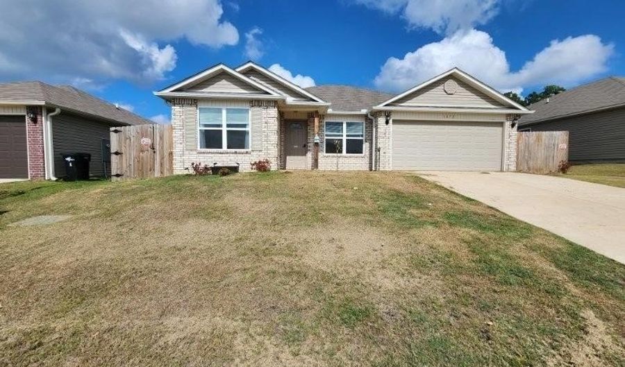 1072 Huntington Dr, Benton, AR 72019 - 4 Beds, 2 Bath