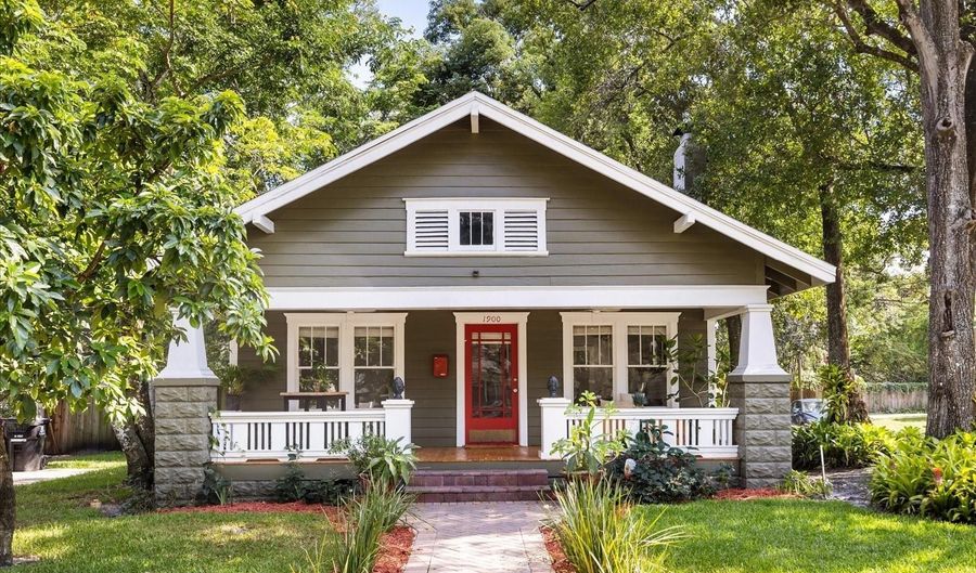 1900 PARK LAKE St, Orlando, FL 32803 - 2 Beds, 1 Bath