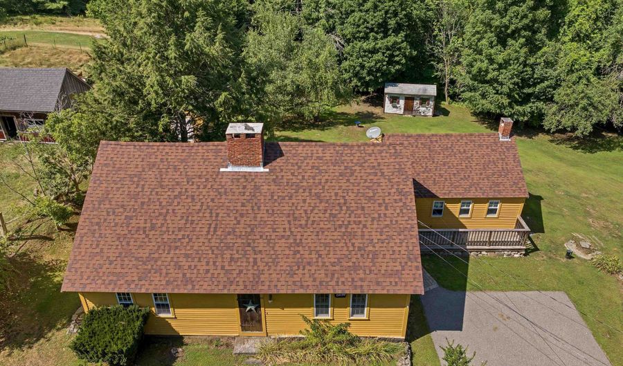 88 Harriman Hill Rd, Raymond, NH 03077 - 2 Beds, 2 Bath