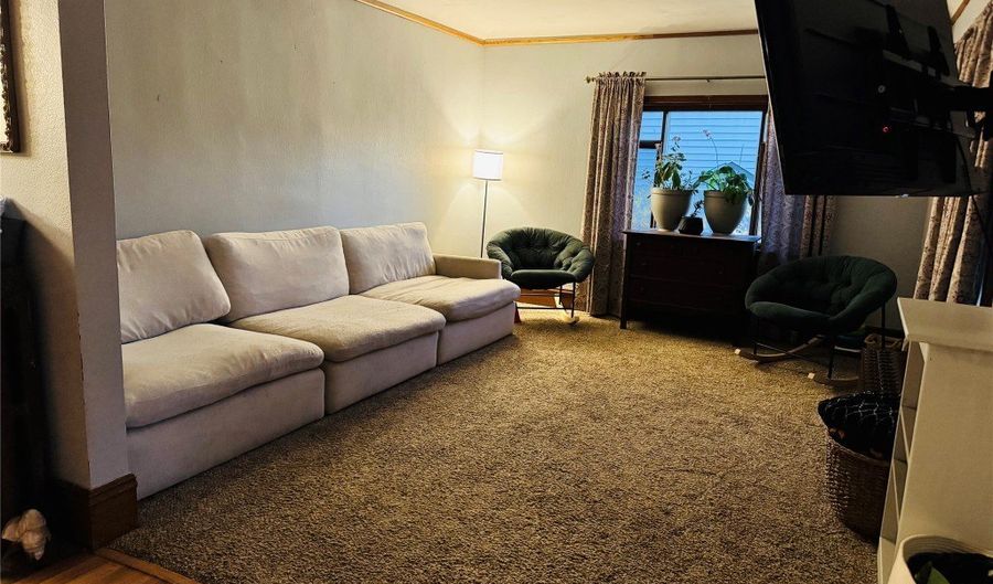 19 THORNTON Ave, Albion, PA 16401 - 3 Beds, 1 Bath