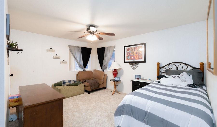 118 Walker St, Gardnerville, NV 89410 - 3 Beds, 2 Bath