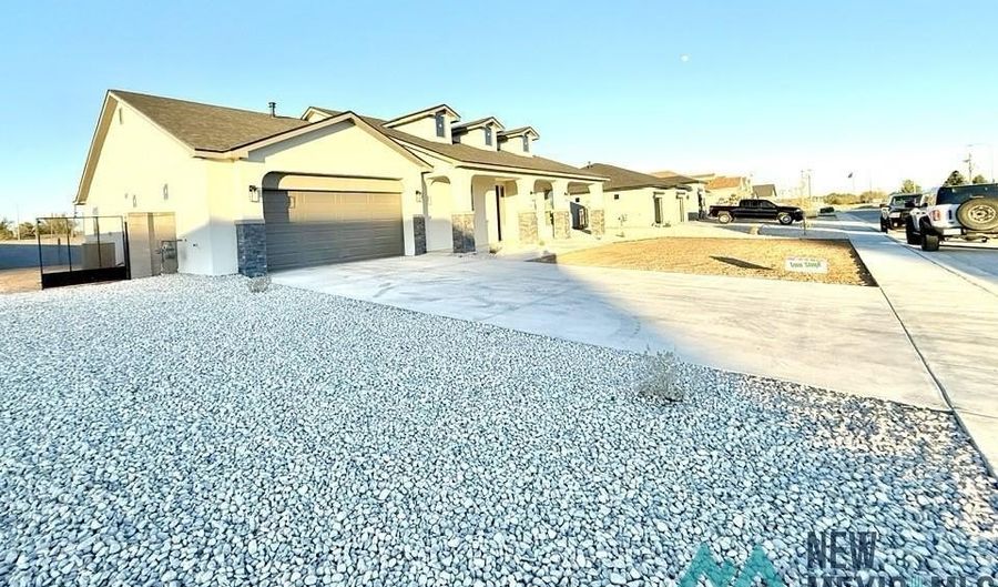 2308 Seville Loop, Carlsbad, NM 88220 - 4 Beds, 2 Bath