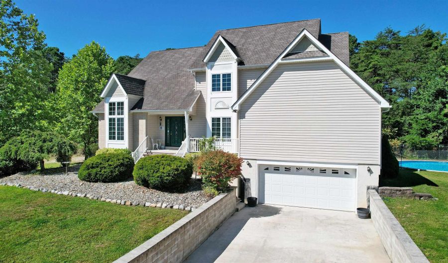 892 Hogbin Rd, Millville, NJ 08332 - 4 Beds, 3 Bath