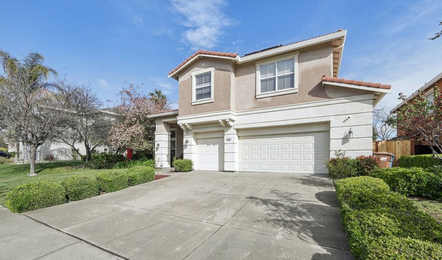 5004 Star Mine Way, Antioch, CA 94531 - 5 Beds, 3 Bath