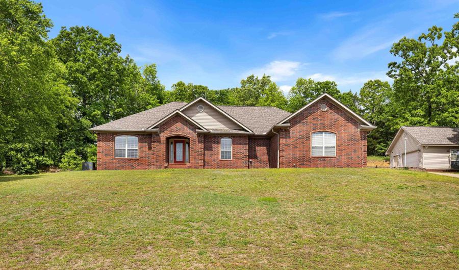 101 W Lake Cv, Beebe, AR 72012 - 3 Beds, 2 Bath