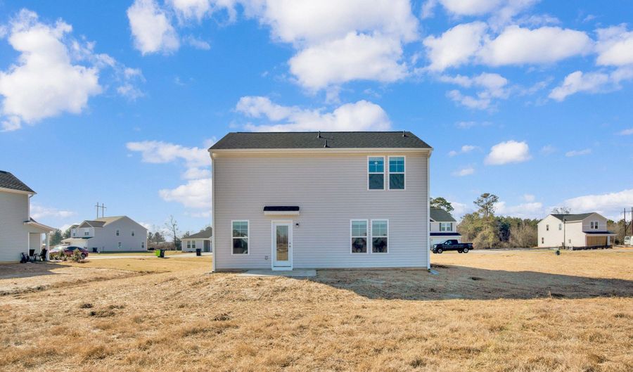 208 Buggy Top Ln, Autryville, NC 28318 - 3 Beds, 3 Bath
