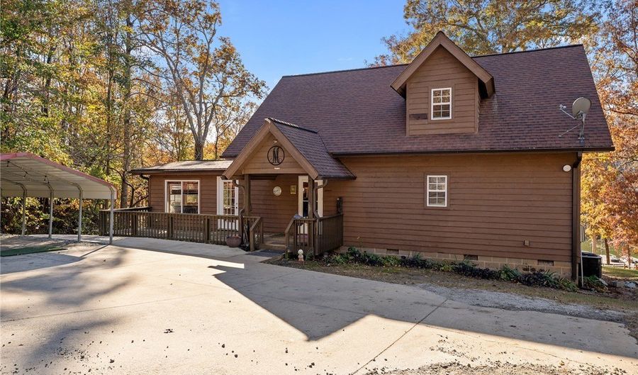 217 Wiles Rd, Abbeville, SC 29620 - 3 Beds, 2 Bath