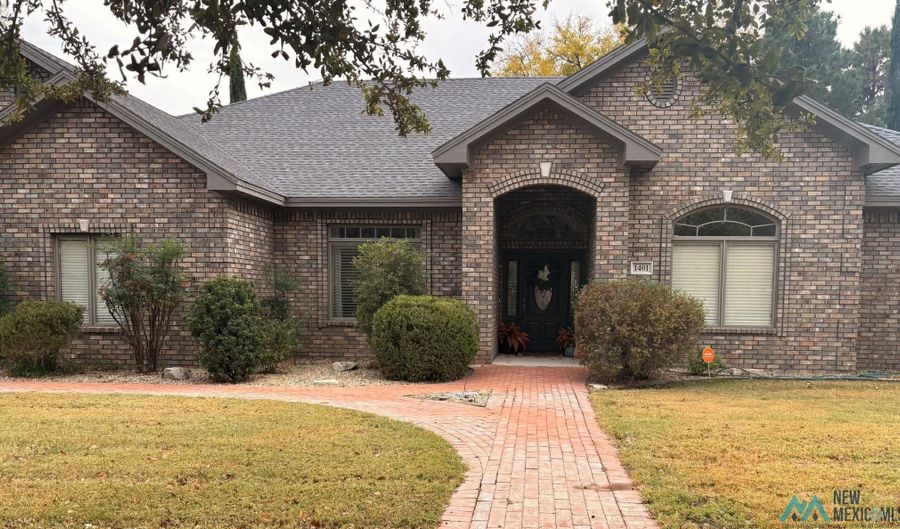 1401 Glasier Dr, Carlsbad, NM 88220 - 4 Beds, 3 Bath