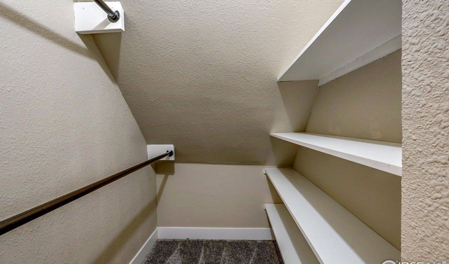 42274 County Road 45, Ault, CO 80610 - 5 Beds, 2 Bath