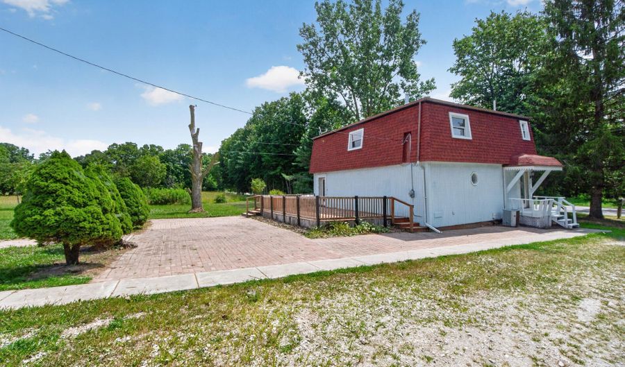 18600 Manitou Rd, Addison, MI 49220 - 3 Beds, 2 Bath