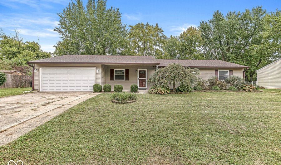 7611 Moultrie Ct, Indianapolis, IN 46217 - 4 Beds, 3 Bath