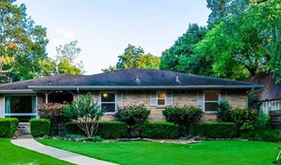 2936 Woodmere Dr, Dallas, TX 75233 - 3 Beds, 3 Bath