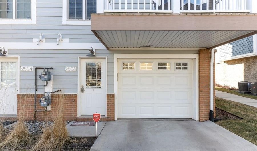 2506 W Liberty St, Ann Arbor, MI 48103 - 2 Beds, 3 Bath