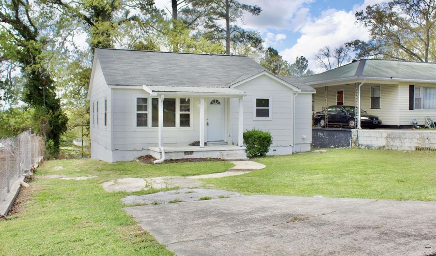 2912 MOORE Ave, Anniston, AL 36201 - 3 Beds, 1 Bath