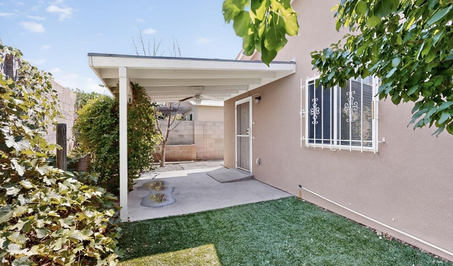 11047 MIRAVISTA Pl SE, Albuquerque, NM 87123 - 3 Beds, 2 Bath