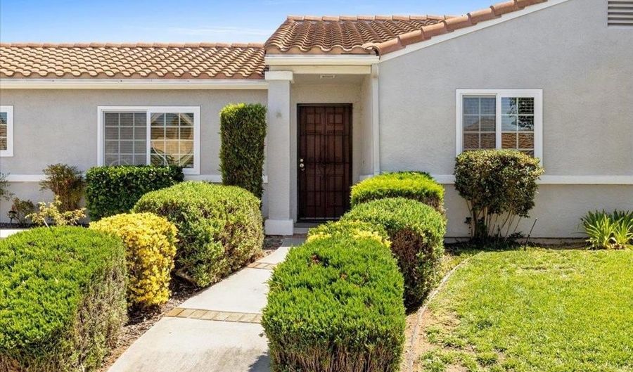 578 Veronica Pl, Escondido, CA 92027 - 3 Beds, 2 Bath