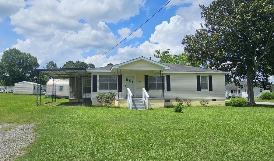 1055 Scruggs Cir, Bartow, GA 30413 - 3 Beds, 2 Bath