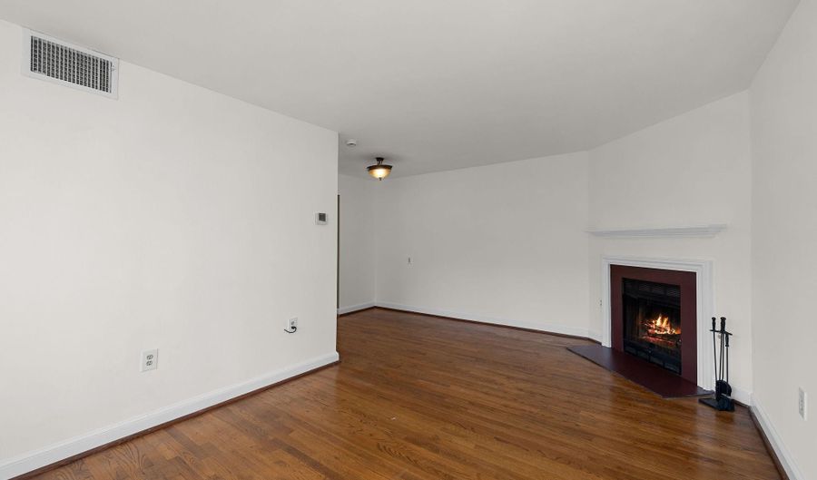 2600 TUNLAW Rd NW 3, Washington, DC 20007 - 1 Beds, 1 Bath