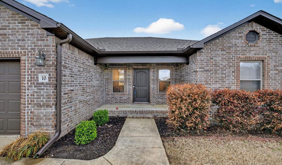 10 Mallard Cv, Austin, AR 72007 - 3 Beds, 2 Bath