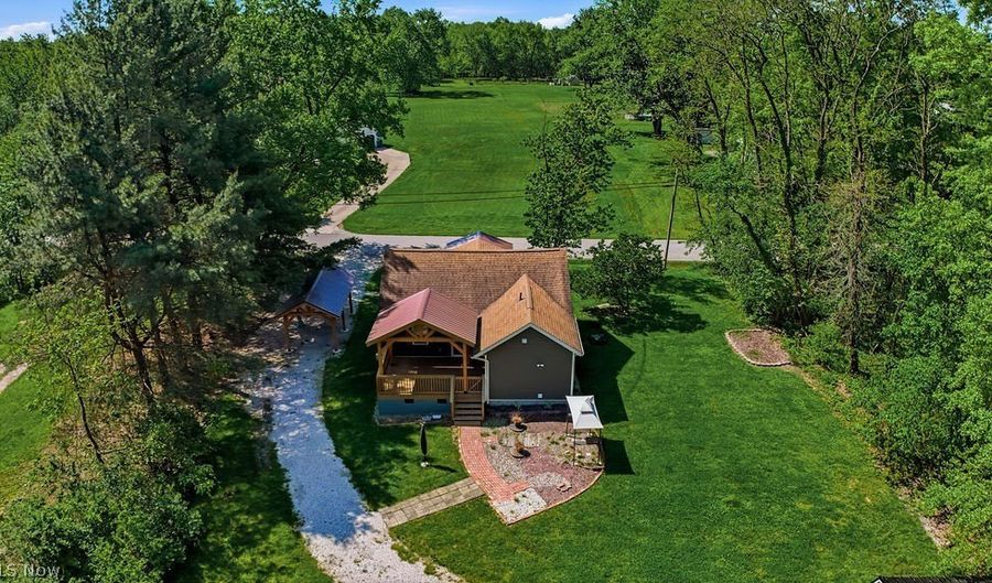 16251 River St NE, Alliance, OH 44601 - 2 Beds, 1 Bath