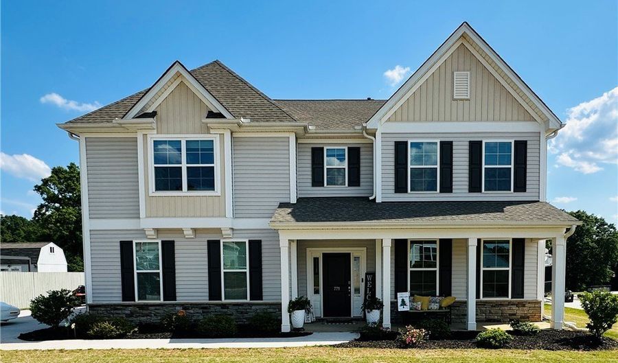 771 Oak Hill Ln, Belton, SC 29627 - 5 Beds, 3 Bath