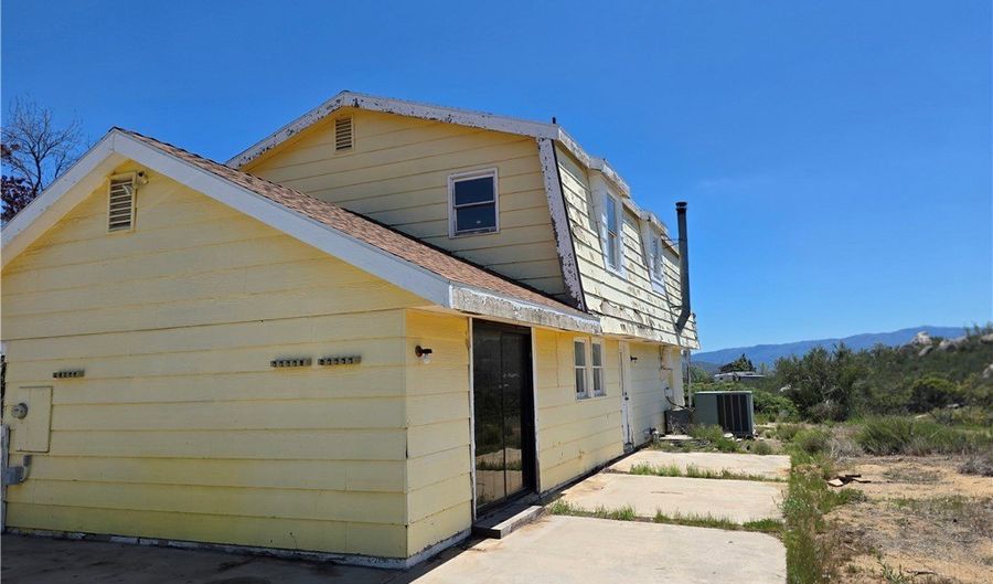 42055 Crazy Horse Canyon Rd, Aguanga, CA 92536 - 4 Beds, 3 Bath
