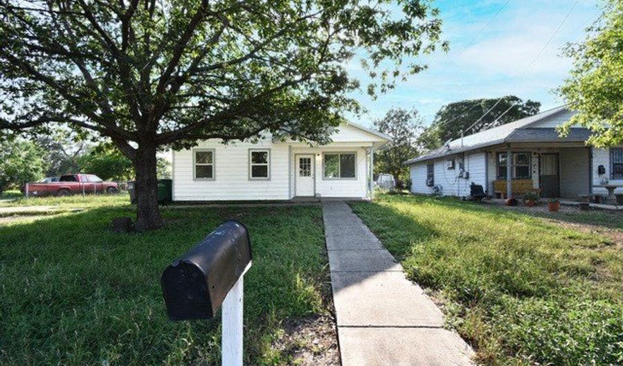 723 Clark Ave, San Antonio, TX 78210 - 3 Beds, 1 Bath