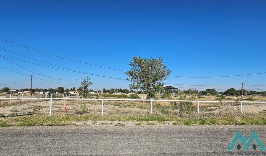 1910 Pearl St, Carlsbad, NM 88220 - 0 Beds, 0 Bath