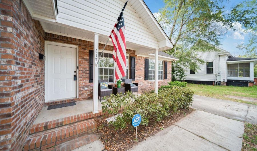 817 Church St, Camden, SC 29020 - 3 Beds, 2 Bath