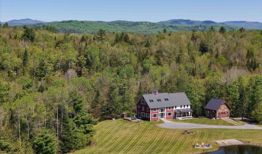 29 Dashney Rd, Burke, VT 05832 - 6 Beds, 6 Bath