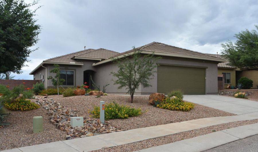 2040 W CAVE COTTON Loop, Benson, AZ 85602 - 4 Beds, 2 Bath