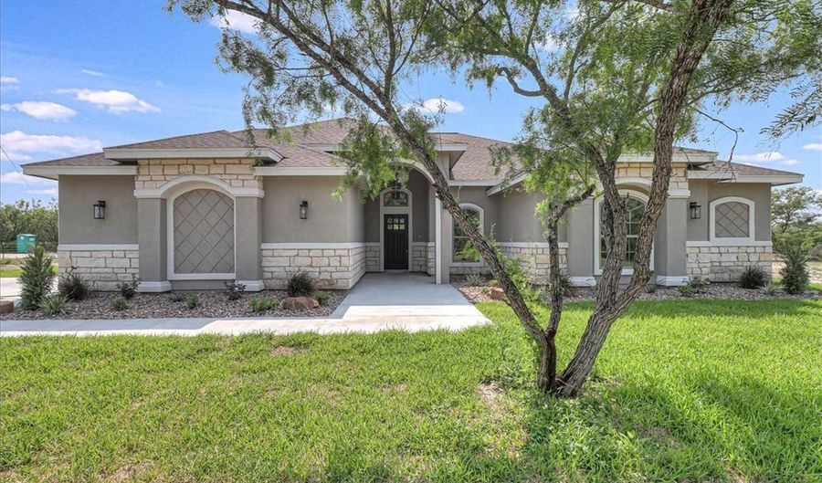 301 County Road 146, Alice, TX 78332 - 4 Beds, 2 Bath