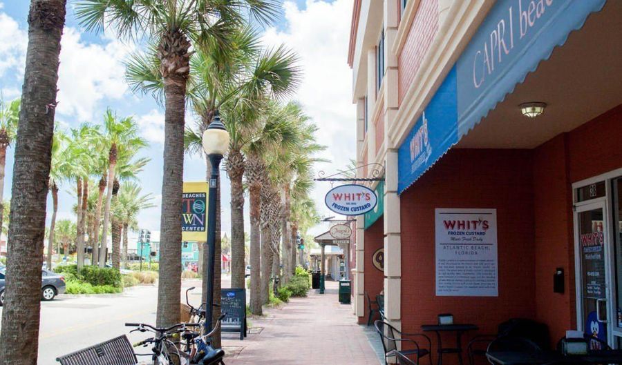 310 7TH St, Atlantic Beach, FL 32233 - 2 Beds, 2 Bath